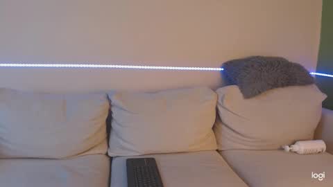 Snapshot of rio_and_sophia chatting on 02.14.25 rio_and_sophia online show from 02.14.25