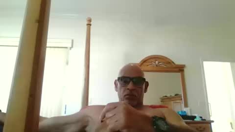 Snapshot of rionel chatting on 02.24.26 RioNel online show from 02.24.26