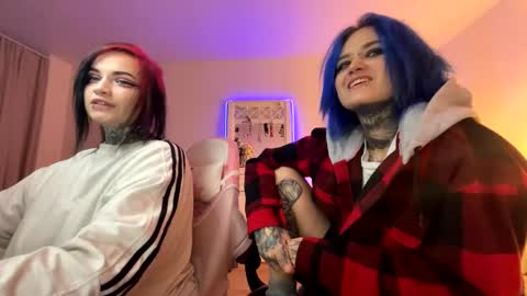 Snapshot of ripper_66 chatting on 12.01.24   DianaBrite            fansl y online show from 12.01.24