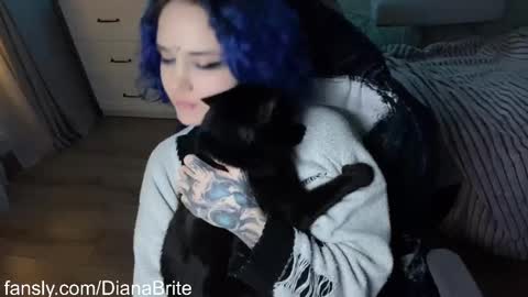 Snapshot of ripper_66 chatting on 02.16.25   DianaBrite            fansl y online show from 02.16.25