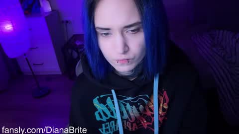 Snapshot of ripper_66 chatting on 02.21.25   DianaBrite            fansl y online show from 02.21.25