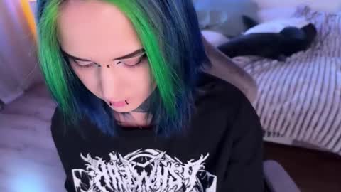 Snapshot of ripper_66 chatting on 10.05.25   DianaBrite            fansl y online show from 10.05.25