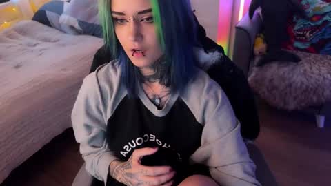 Snapshot of ripper_66 chatting on 10.25.25   DianaBrite            fansl y online show from 10.25.25