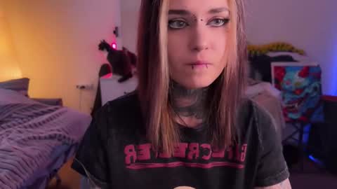   DianaBrite            fansl y online show from 02.11.26