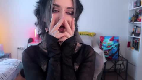   DianaBrite            fansl y online show from 02.26.26