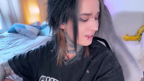   DianaBrite            fansl y online show from 03.05.26