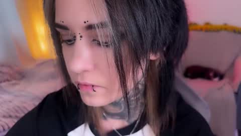   DianaBrite            fansl y online show from 03.16.26