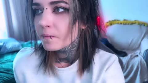   DianaBrite            fansl y online show from 03.18.26