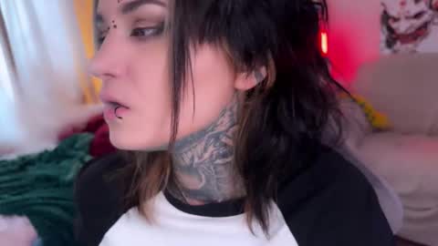   DianaBrite            fansl y online show from 03.26.26