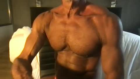 Snapshot of riptguy chatting on 04.12.26 Riptguy online show from 04.12.26