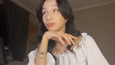 riricaa online show from 04.06.26