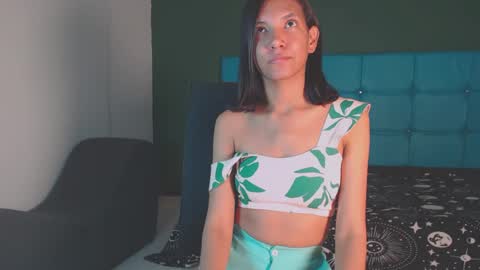 risy_rose online show from 02.05.25