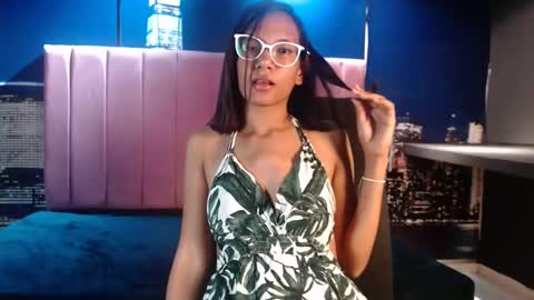risy_rose online show from 02.06.25