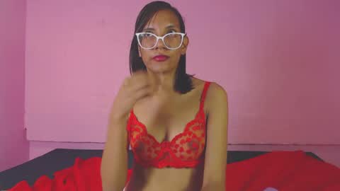 risy_rose online show from 02.11.25
