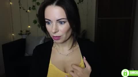 Snapshot of rita_lovyl chatting on 10.08.25 Rita online show from 10.08.25