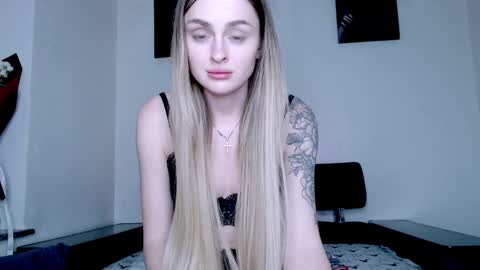 Snapshot of rita_orra chatting on 01.13.25 Rita online show from 01.13.25