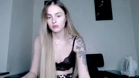 Snapshot of rita_orra chatting on 02.04.25 Rita online show from 02.04.25