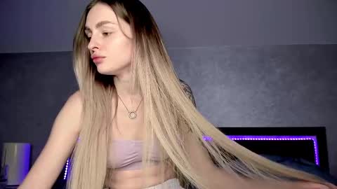 Snapshot of rita_orra chatting on 03.01.25 Rita online show from 03.01.25