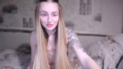 Snapshot of rita_orra chatting on 03.10.25 Rita online show from 03.10.25