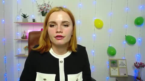 Snapshot of ritakiskis chatting on 01.19.25 ritakiskis online show from 01.19.25