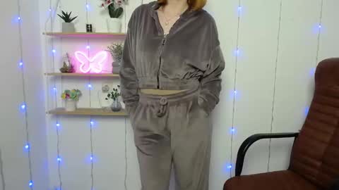 Snapshot of ritakiskis chatting on 01.23.25 ritakiskis online show from 01.23.25