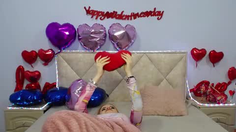 Snapshot of ritakiskis chatting on 02.20.25 ritakiskis online show from 02.20.25