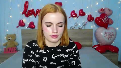 Snapshot of ritakiskis chatting on 02.25.25 ritakiskis online show from 02.25.25