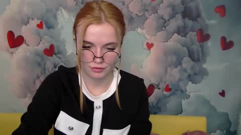 Snapshot of ritakiskis chatting on 02.27.25 ritakiskis online show from 02.27.25