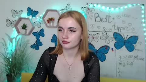 Snapshot of ritakiskis chatting on 03.12.25 ritakiskis online show from 03.12.25