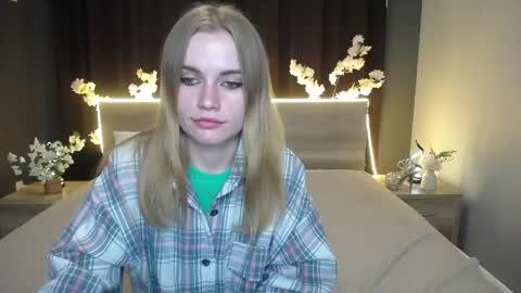 Snapshot of ritakiskis chatting on 05.11.26 ritakiskis online show from 05.11.26