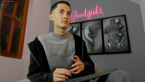 Ritchie Alameda online show from 10.12.25