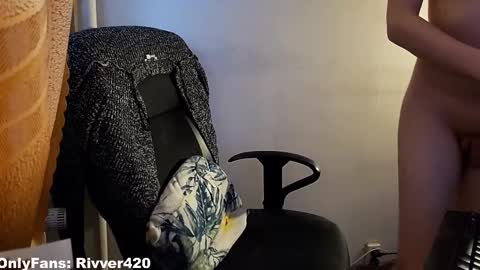 Snapshot of rivver420 chatting on 02.28.25 River online show from 02.28.25