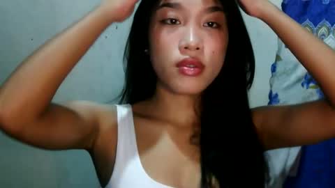 Snapshot of riyu77 chatting on 12.22.25 riyu77 online show from 12.22.25