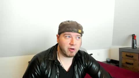 rlplover9 online show from 12.25.24