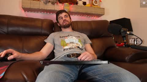 Ryan aka KeylimeRy online show from 12.18.24