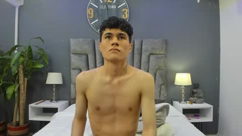 Roan Birkin online show from 02.04.25