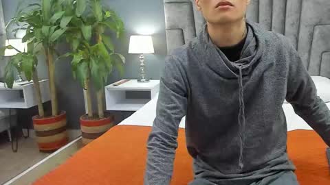 Roan Birkin online show from 02.23.25