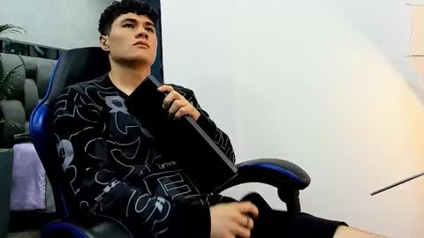 Roan Birkin online show from 10.02.25