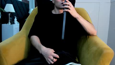 Roan Birkin online show from 02.12.26