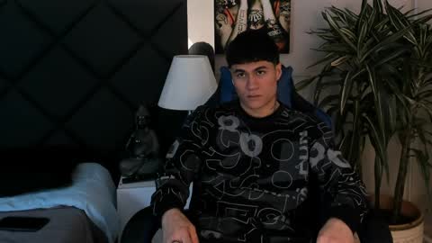 Roan Birkin online show from 04.04.26