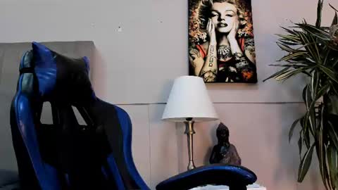 Roan Birkin online show from 07.05.26