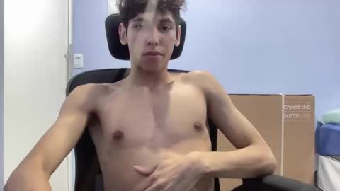 roandry909974 online show from 12.10.24