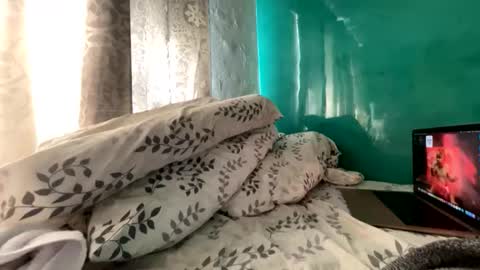 roarmance1 online show from 10.27.25