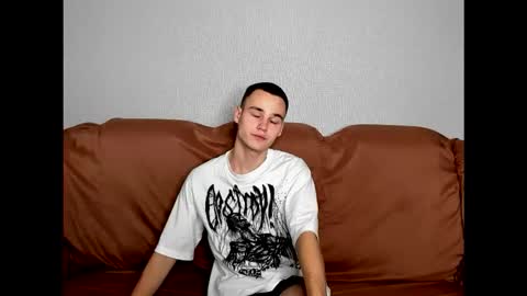 robert10211 online show from 11.05.25