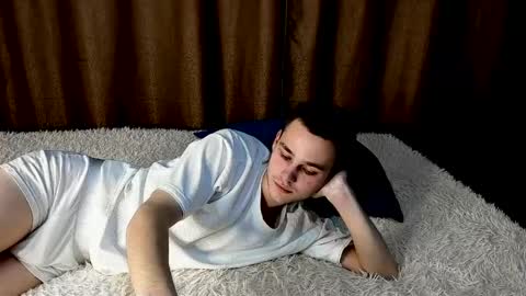 robert10211 online show from 03.02.26