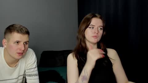 Snapshot of robert_lisa chatting on 12.11.24 Lisa and Robert i am online all days 900 am GMT3 online show from 12.11.24