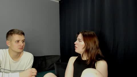 Snapshot of robert_lisa chatting on 12.11.24 Lisa and Robert i am online all days 900 am GMT3 online show from 12.11.24