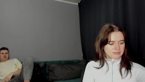 Snapshot of robert_lisa chatting on 12.12.24 Lisa and Robert i am online all days 900 am GMT3 online show from 12.12.24