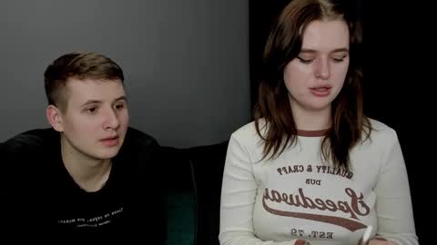 Snapshot of robert_lisa chatting on 12.25.24 Lisa and Robert i am online all days 900 am GMT3 online show from 12.25.24