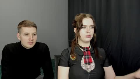 Snapshot of robert_lisa chatting on 01.07.25 Lisa and Robert i am online all days 900 am GMT3 online show from 01.07.25